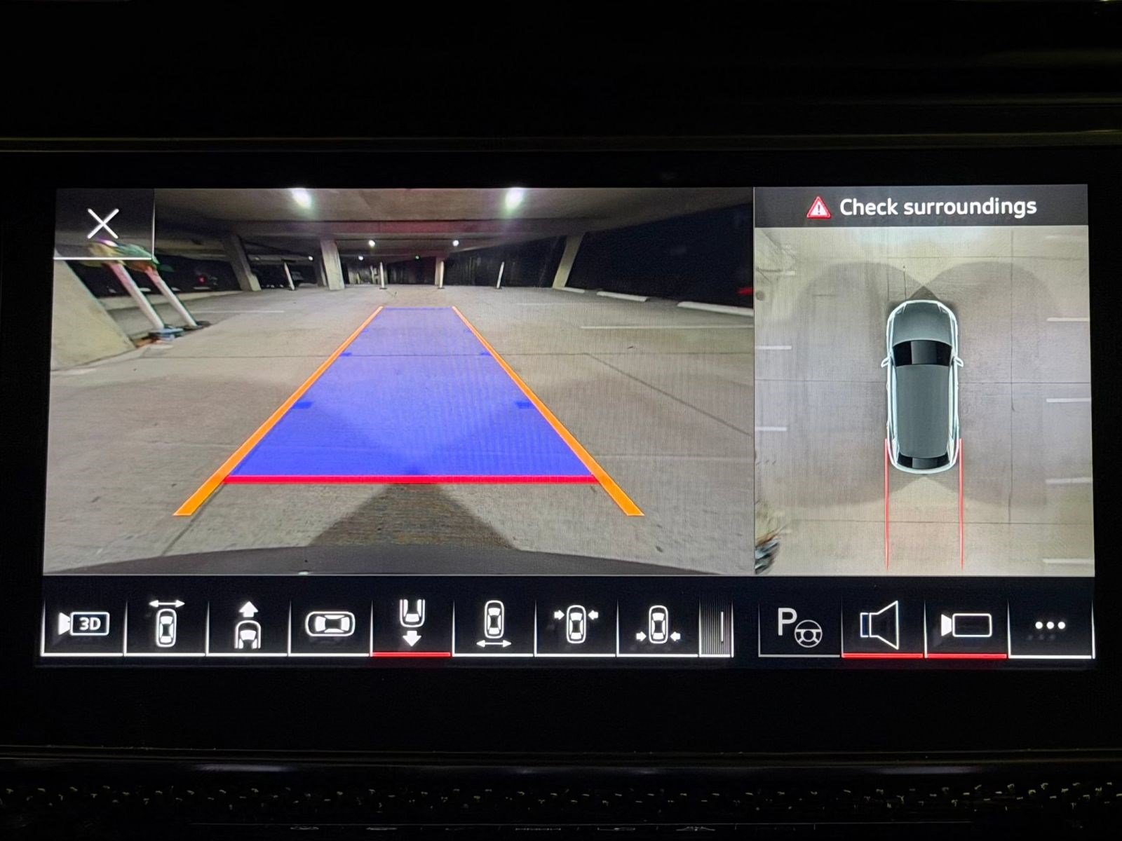 Certified 2023 Audi SQ8 Prestige AWD/4WD image 19