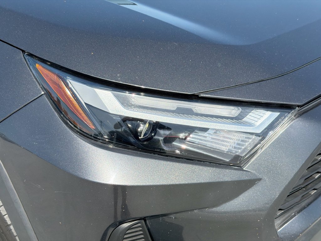 Used 2023 Toyota RAV4 XLE AWD/4WD image 34