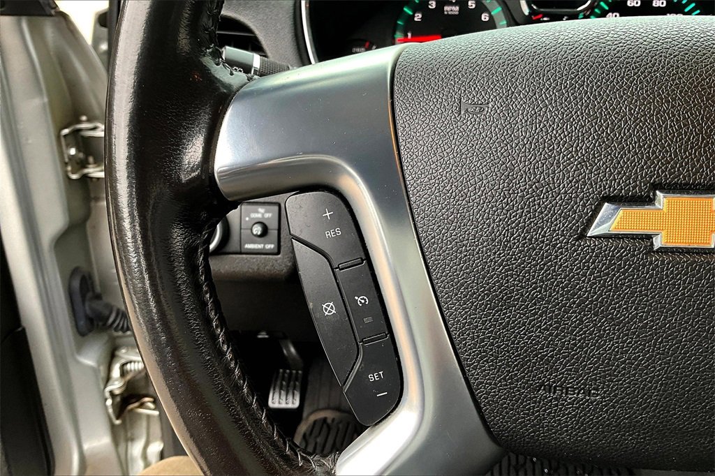 Used 2017 Chevrolet Traverse LT w/ Style and Technology Package image 11