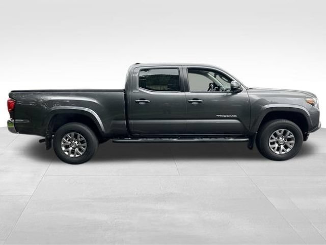 Used 2019 Toyota Tacoma SR5 AWD/4WD image 6