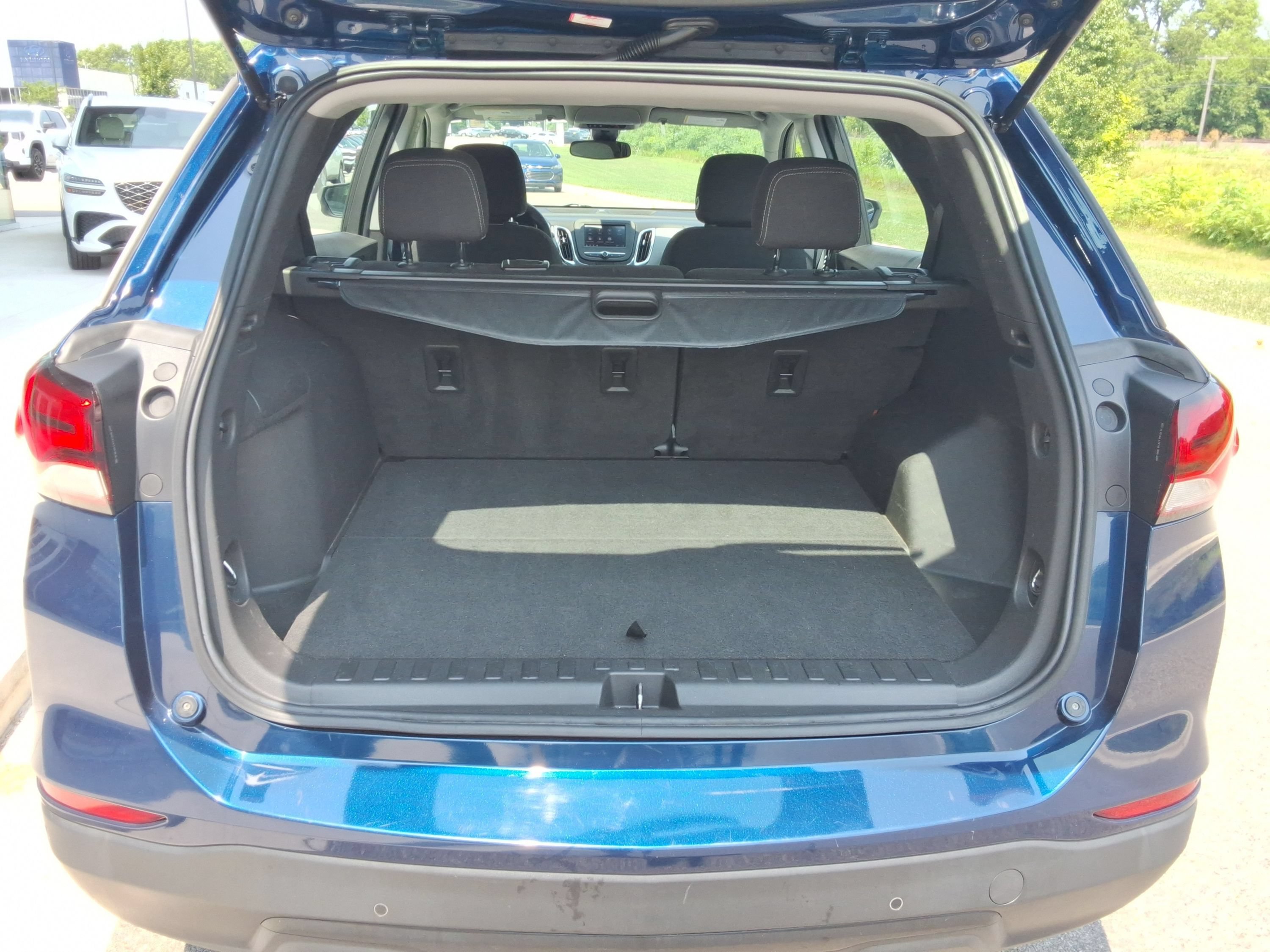 Used 2022 Chevrolet Equinox LS AWD/4WD image 31