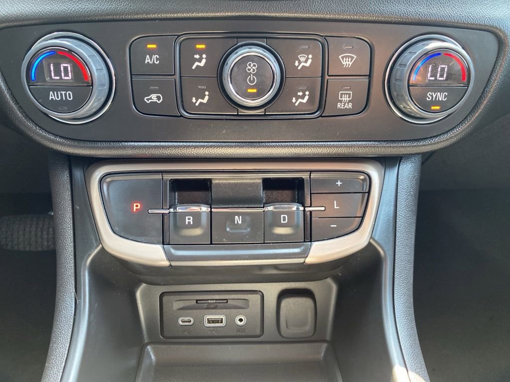 Used 2023 GMC Terrain Denali image 10