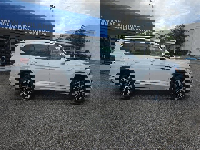 New 2026 Volkswagen Atlas SEL Premium R-Line image 4