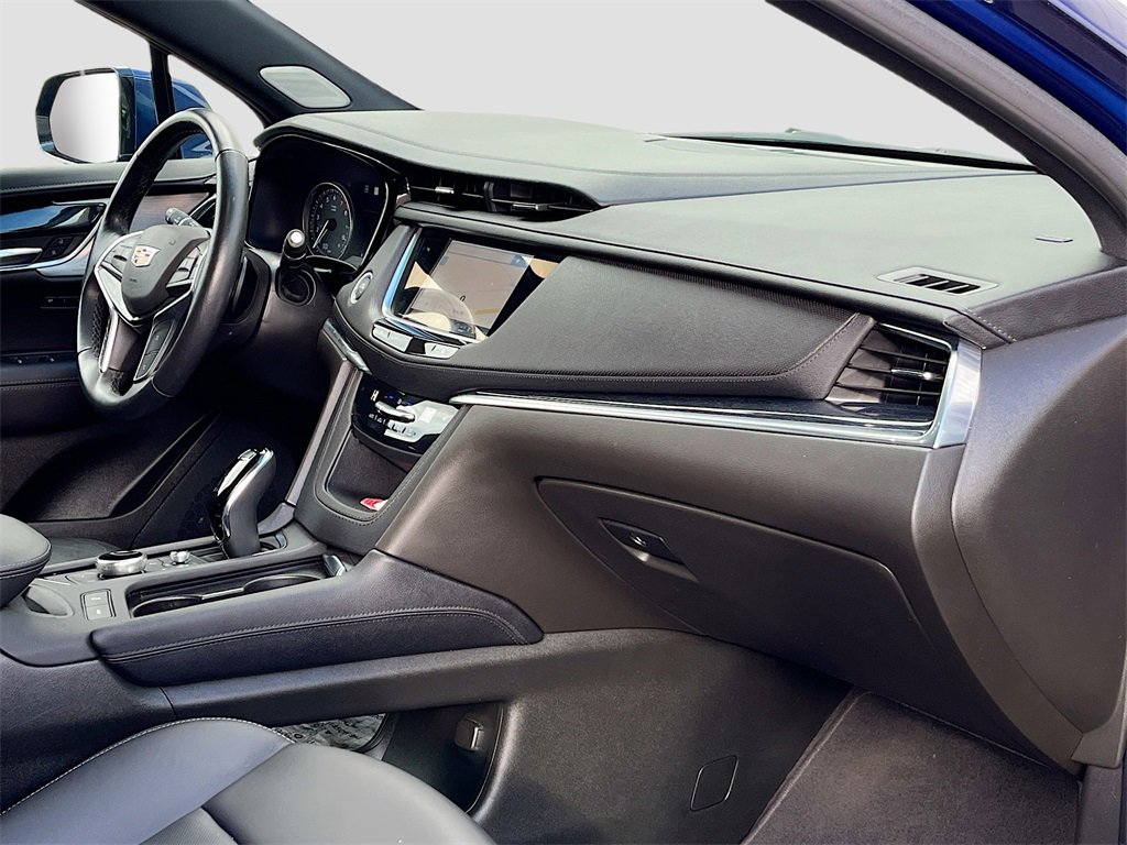 Used 2024 Cadillac XT5 Premium Luxury w/ Technology Package image 32
