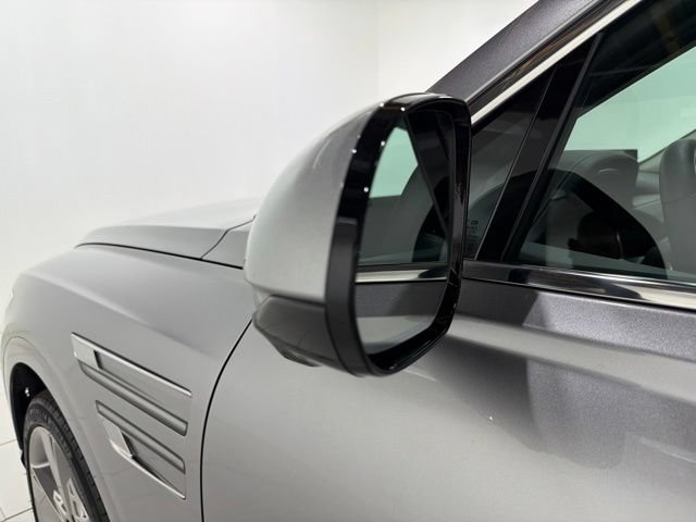 Used 2022 Genesis GV80 2.5T w/ Prestige Package 04 AWD/4WD image 9