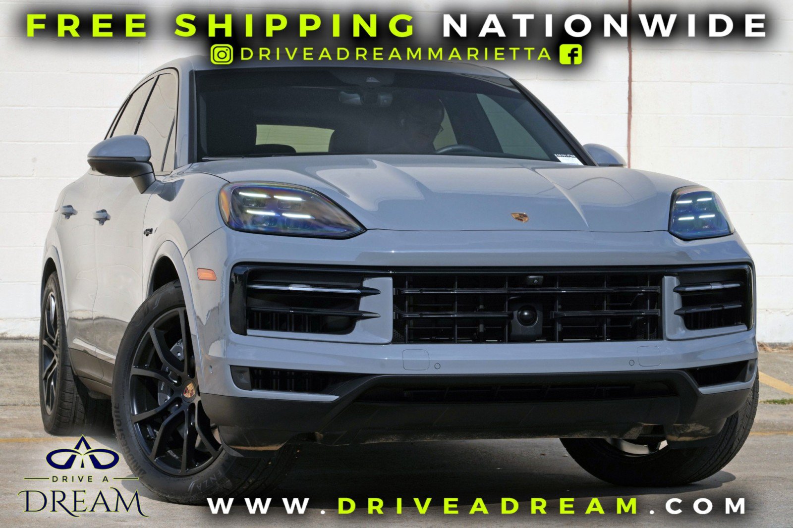 Used 2025 Porsche Cayenne E-Hybrid w/ Premium Package Plus AWD/4WD image 2