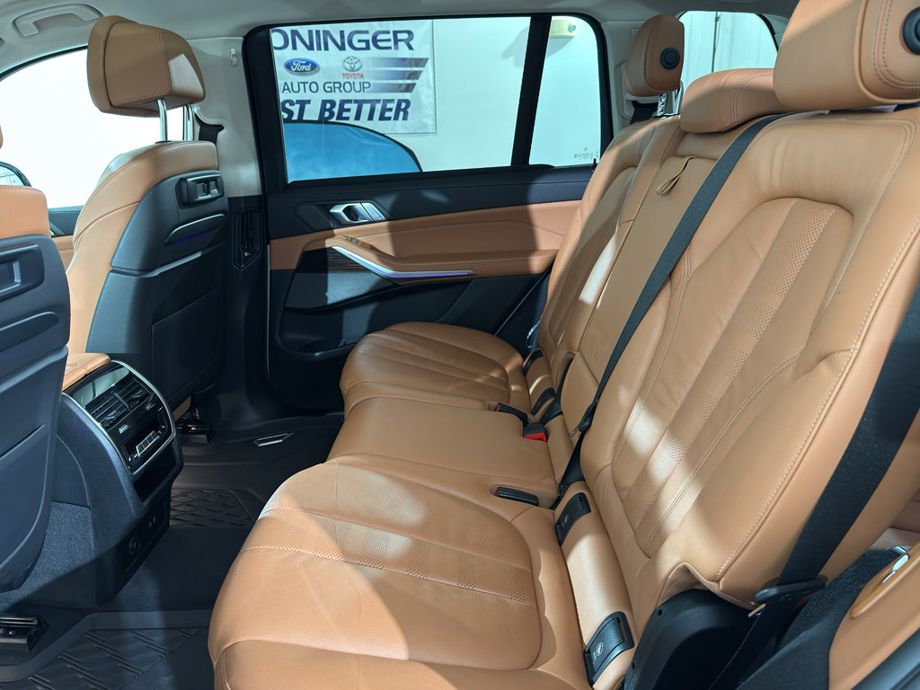 Used 2021 BMW X7 xDrive40i image 30