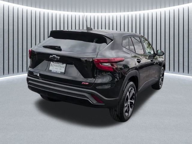 Certified 2025 Chevrolet Trax RS w/ Driver Confidence Package FWD image 5