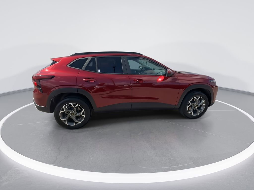 Used 2024 Chevrolet Trax LT w/ Driver Confidence Package FWD image 9