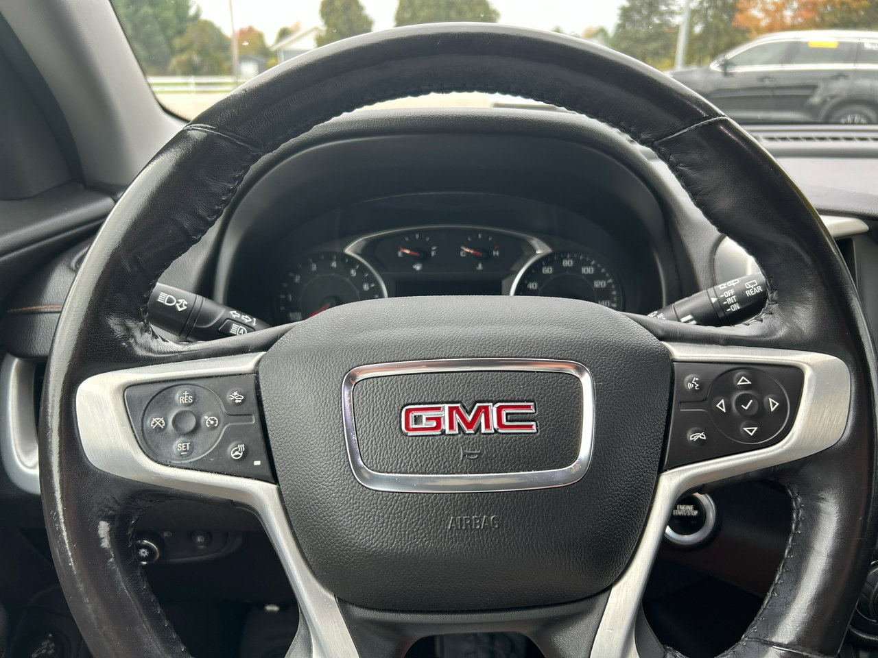 Used 2018 GMC Terrain SLT w/ Preferred Package image 12