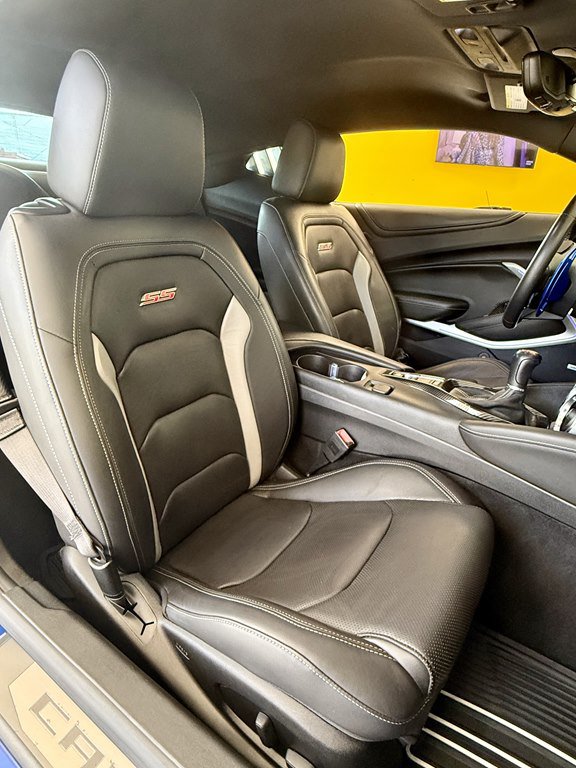 Used 2019 Chevrolet Camaro SS RWD image 16