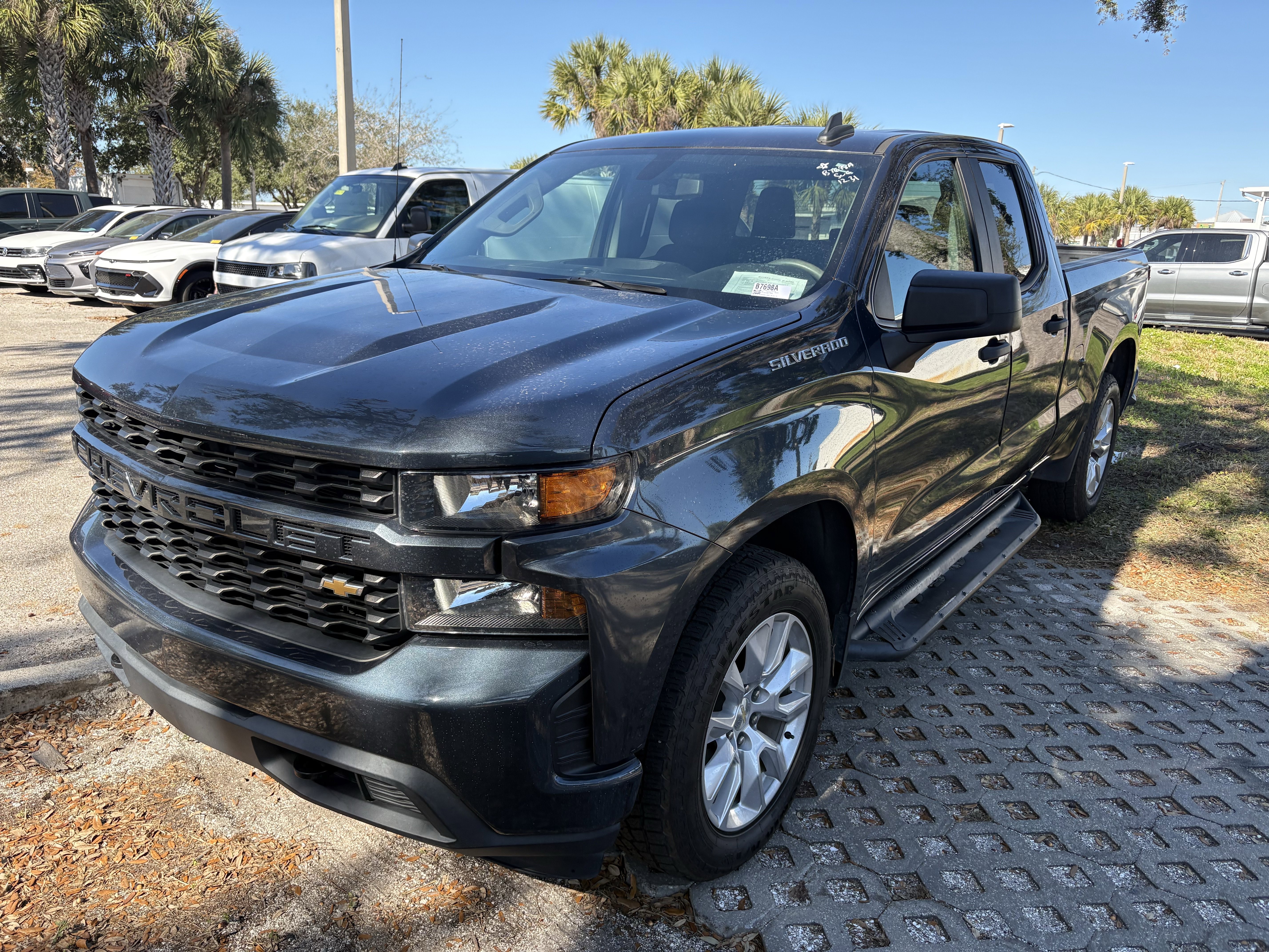 Used 2020 Chevrolet Silverado 1500 Custom w/ Custom Convenience Package image 3
