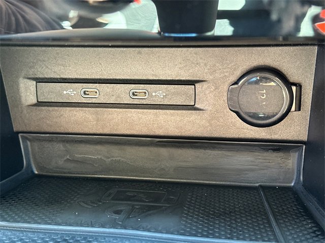 Used 2023 Volkswagen Taos SE image 31