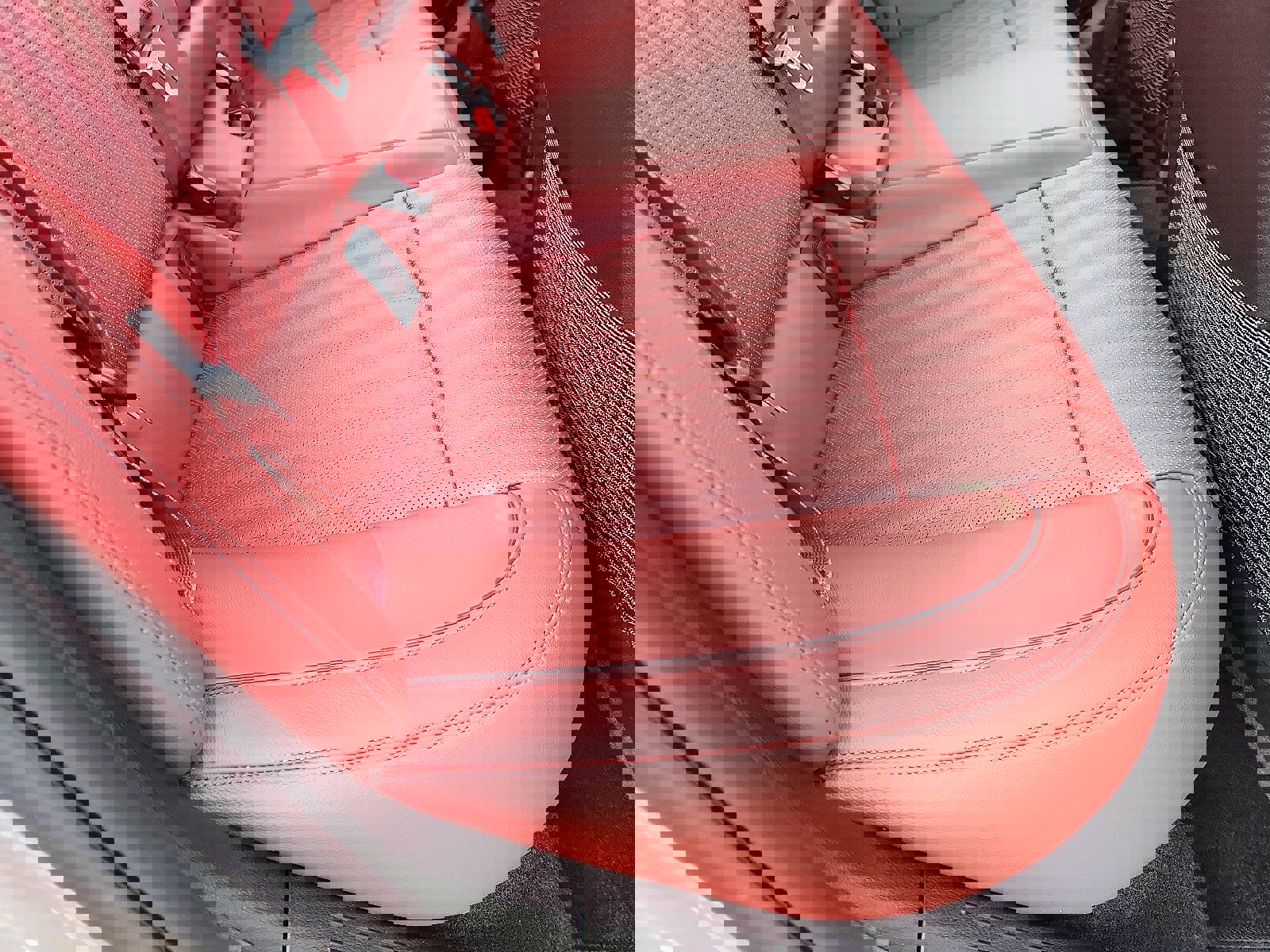 Used 2023 Genesis G70 2.0T w/ Sport Prestige Package image 30