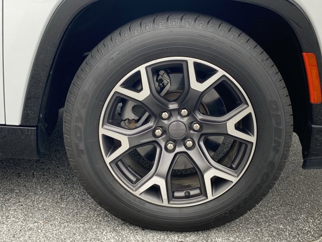 Used 2023 Jeep Wagoneer Series III w/ Preferred Equipment Group image 27