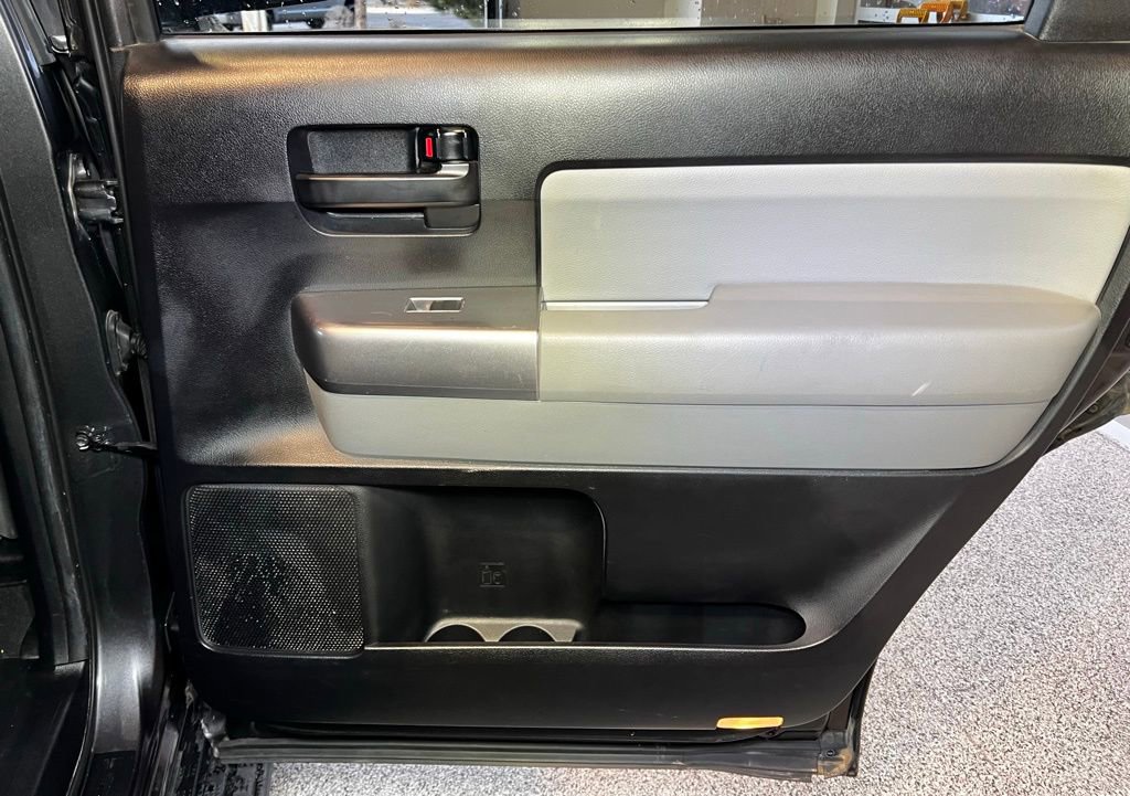 Used 2022 Toyota Sequoia SR5 image 58