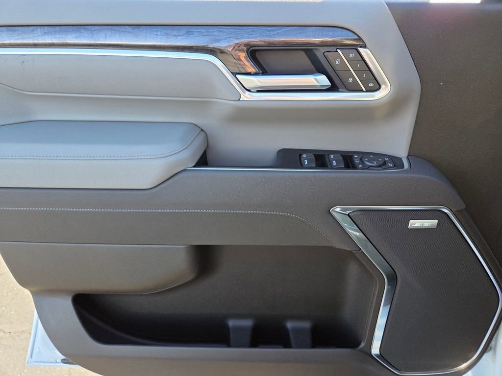 New 2026 Chevrolet Silverado 3500 LTZ w/ LTZ Convenience Package image 9