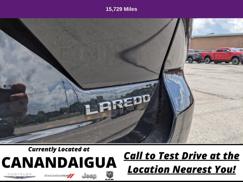 Used 2023 Jeep Grand Cherokee Laredo AWD/4WD image 35