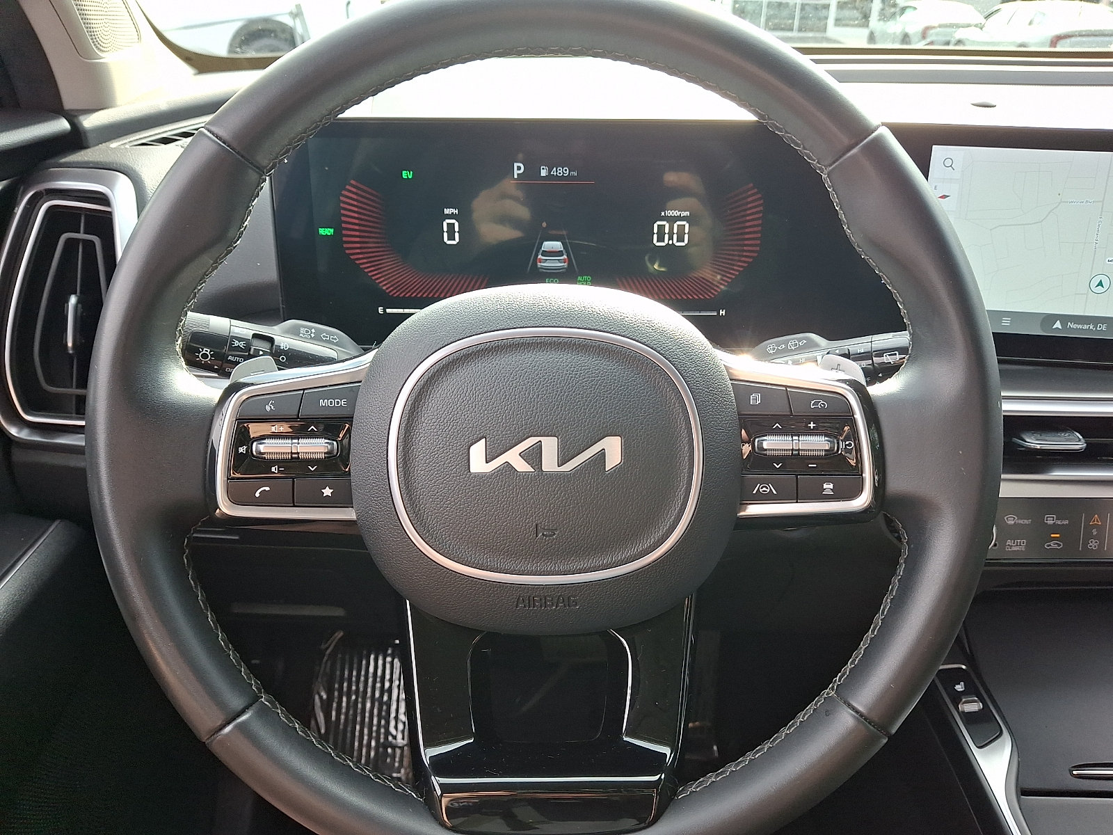 Certified 2025 Kia Sorento EX AWD/4WD image 18