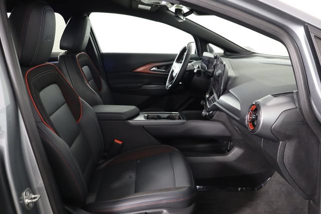 Used 2024 Chevrolet Equinox EV RS FWD image 17
