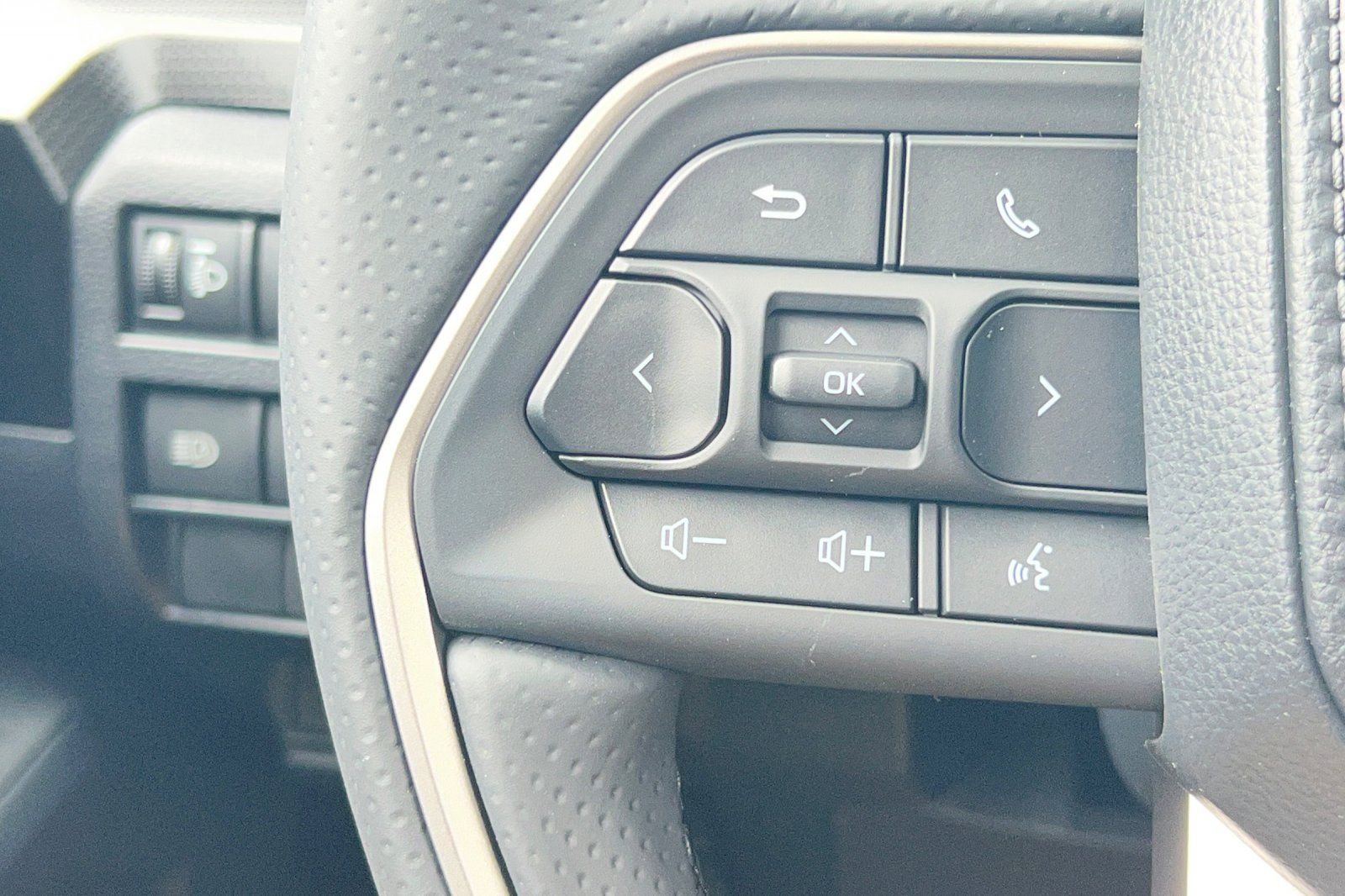 New 2026 Toyota 4Runner Limited AWD/4WD image 27