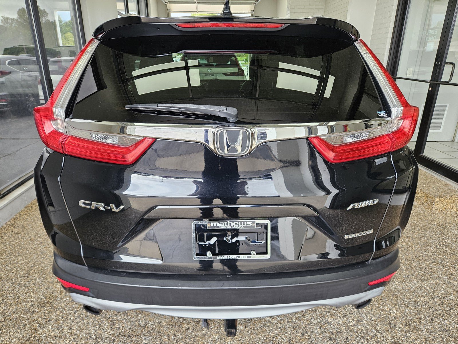 Used 2019 Honda CR-V Touring image 3