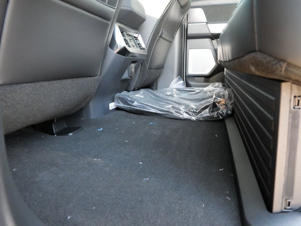 New 2026 Ford F350 Platinum w/ FX4 Off-Road Package image 16