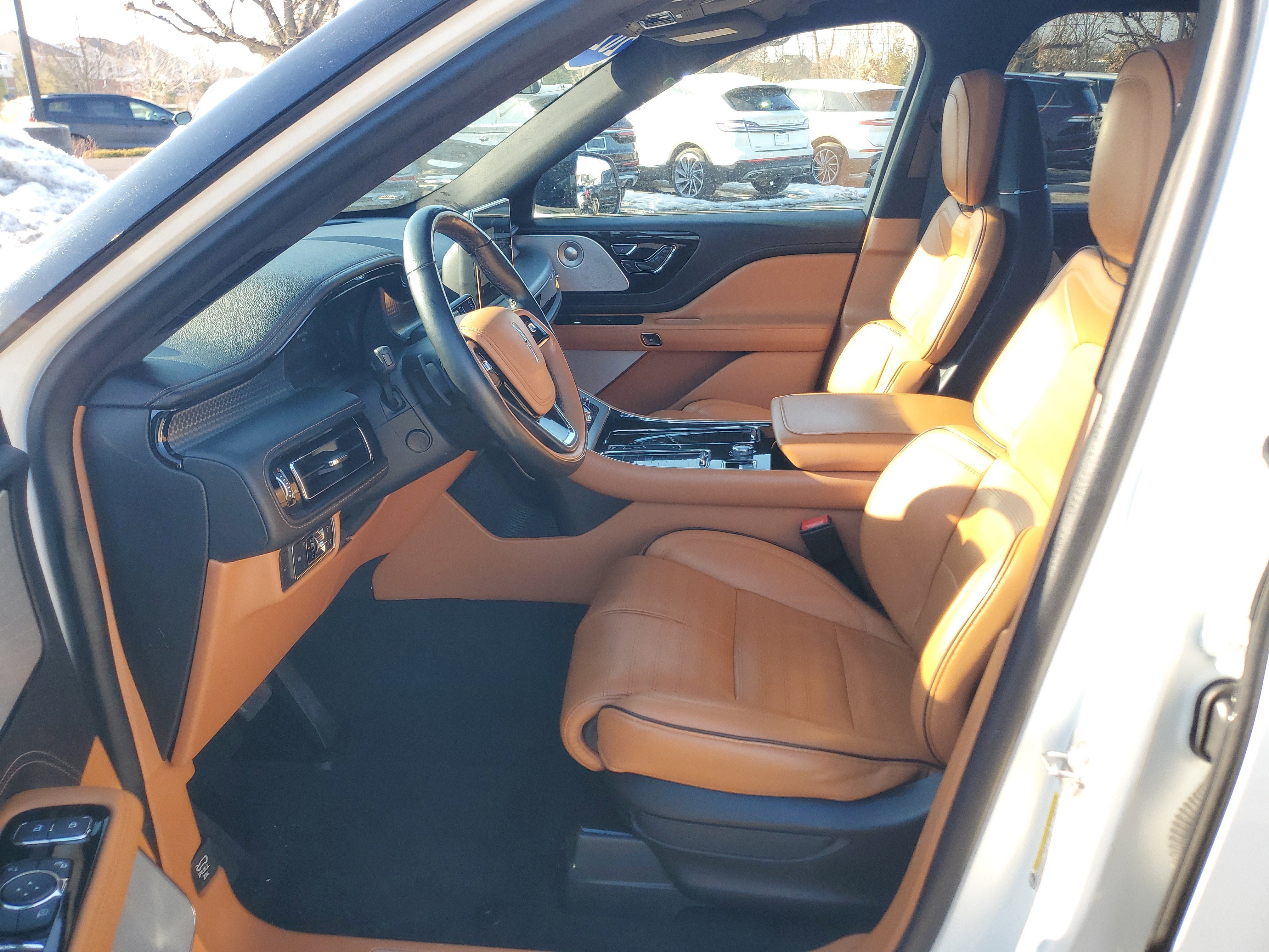 Used 2023 Lincoln Aviator Black Label image 12