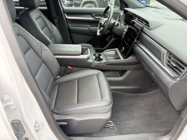 Used 2026 GMC Terrain Elevation w/ Elevation Premium Package FWD image 27