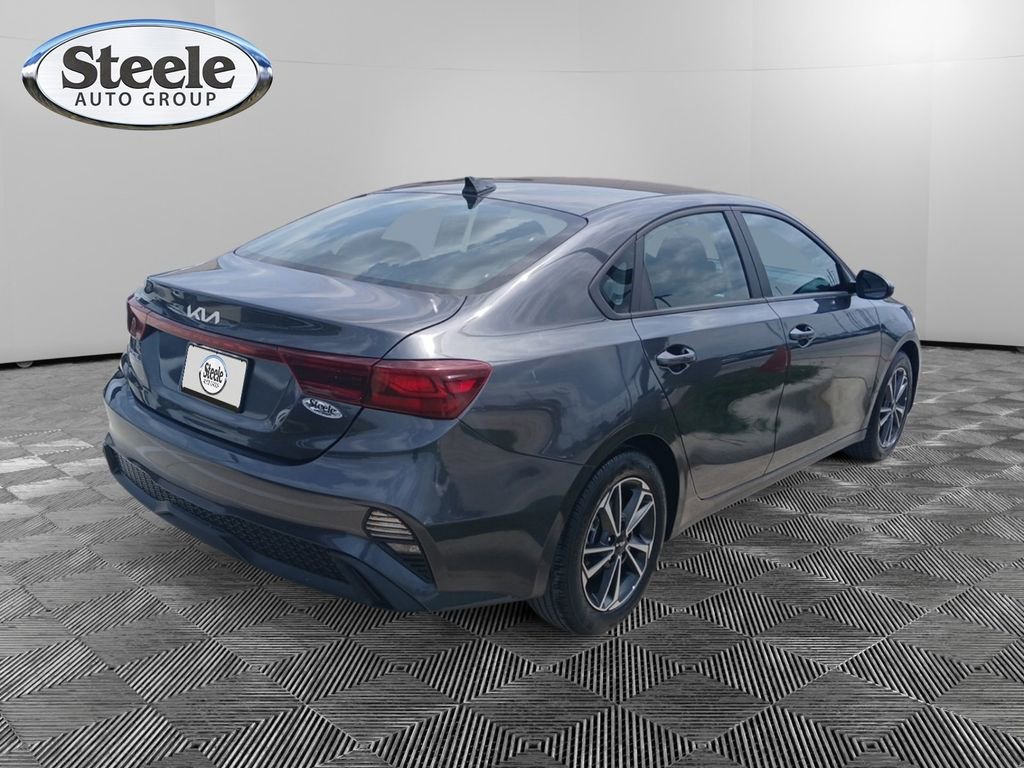 Used 2024 Kia Forte LXS FWD image 4