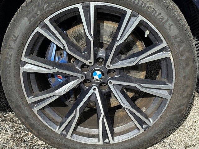 Used 2022 BMW X7 M50i image 12