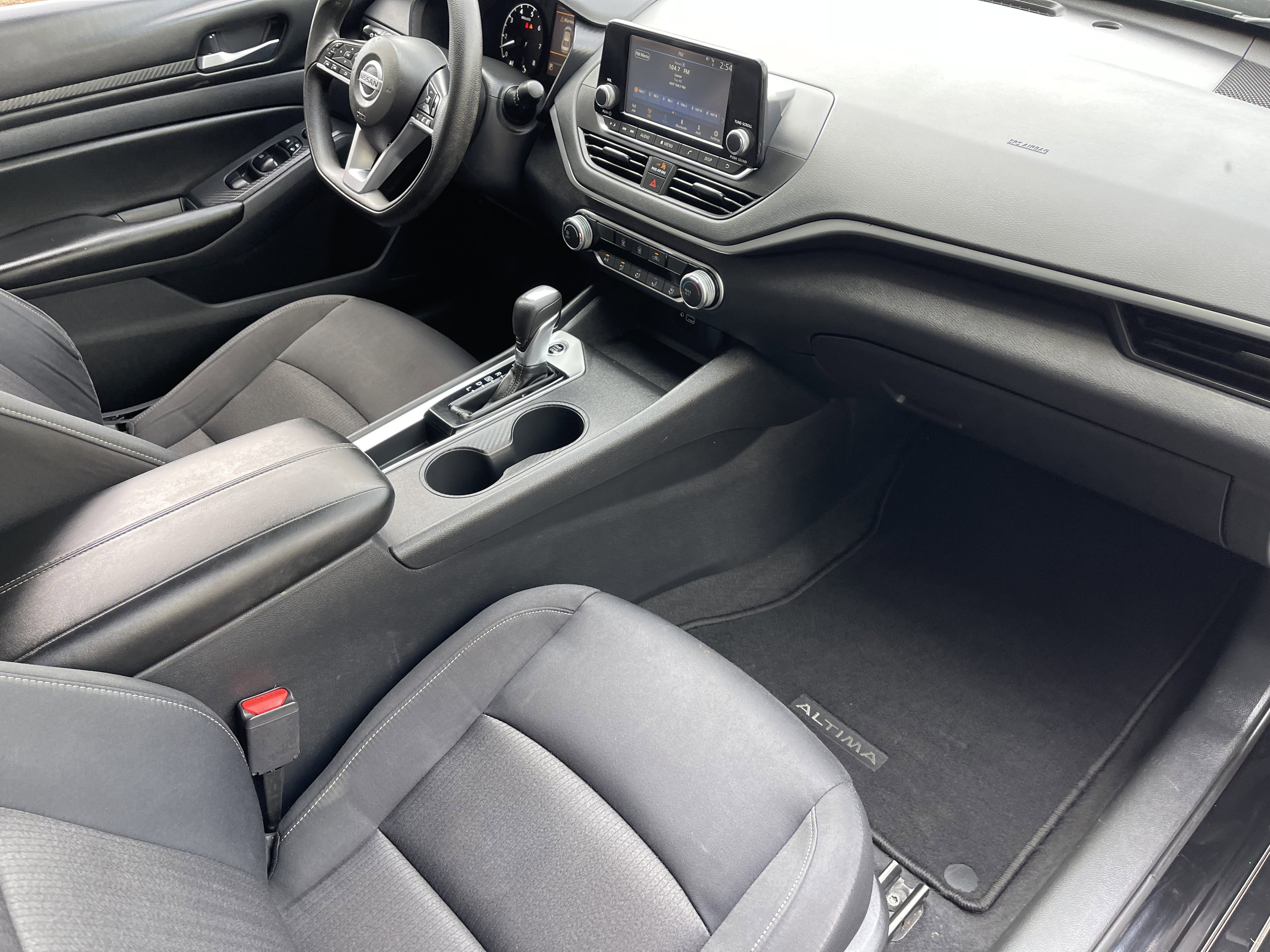 Used 2022 Nissan Altima 2.5 S FWD image 16
