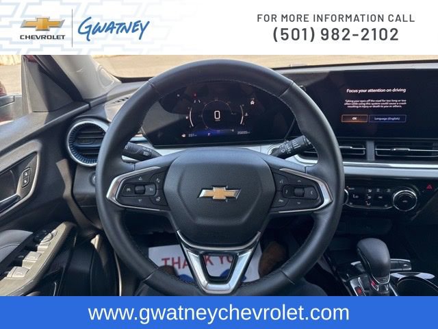 Used 2025 Chevrolet Trax LT w/ LT Convenience Package image 16