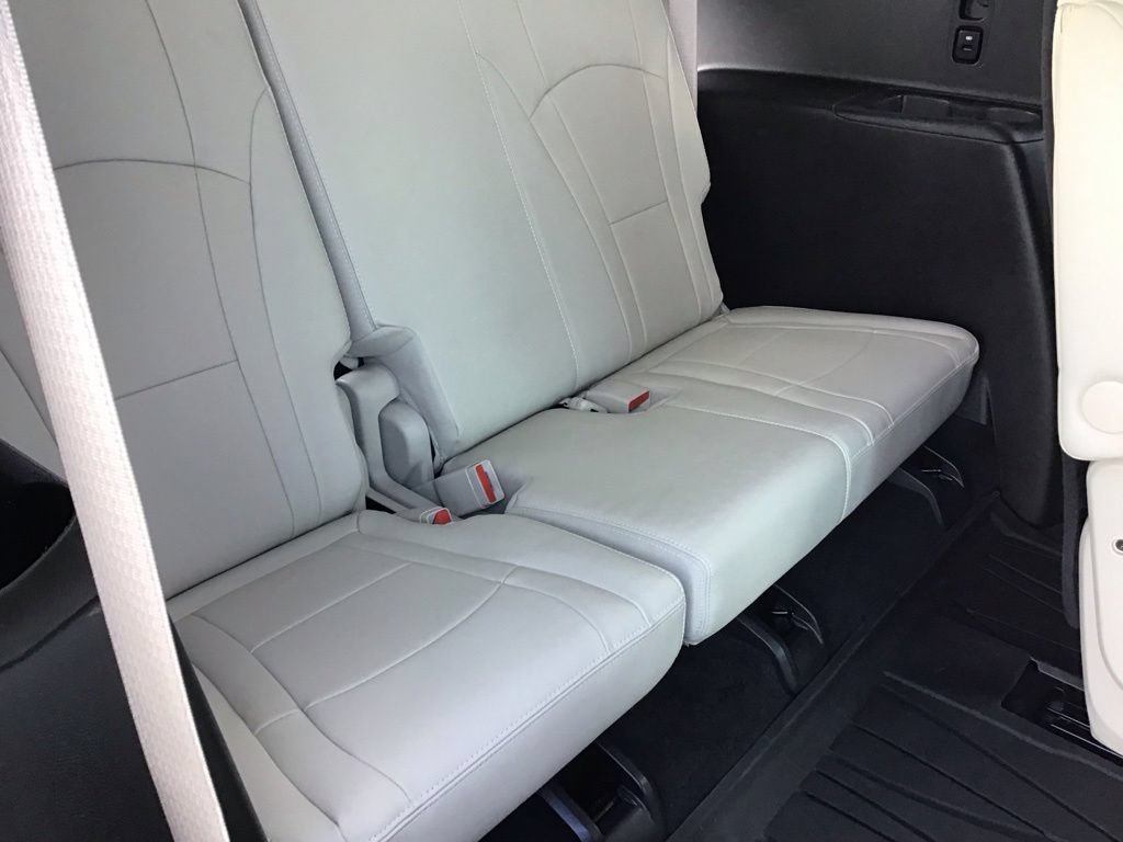 Used 2024 Buick Enclave Essence w/ Trailering Package, 5000 lbs. FWD image 17