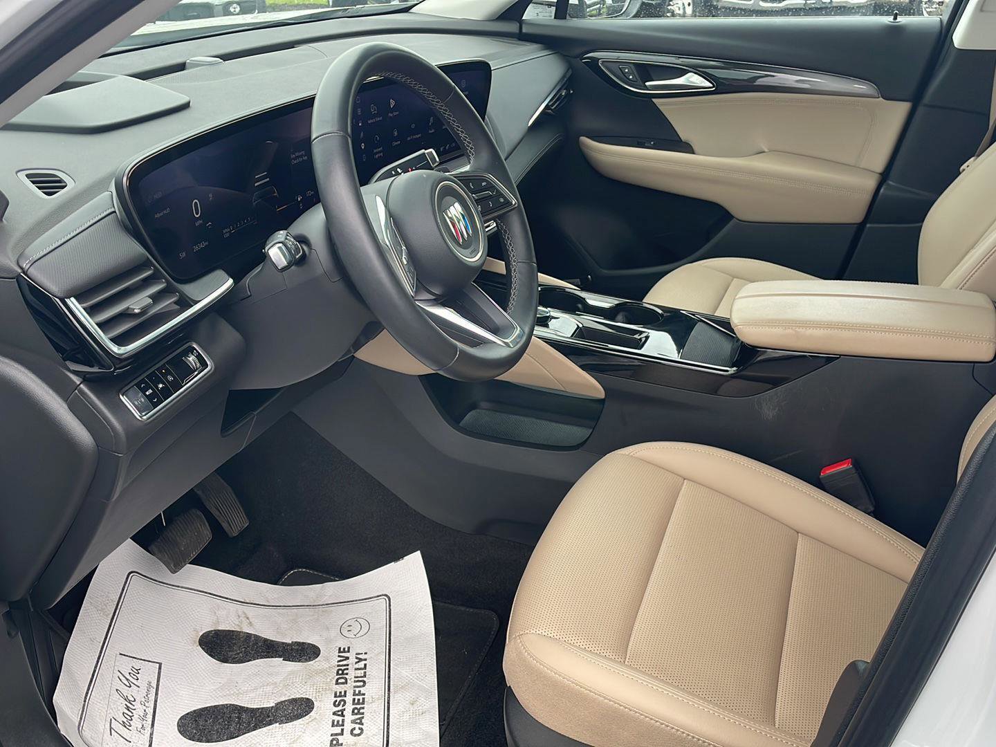 Used 2025 Buick Envision Preferred AWD/4WD image 9