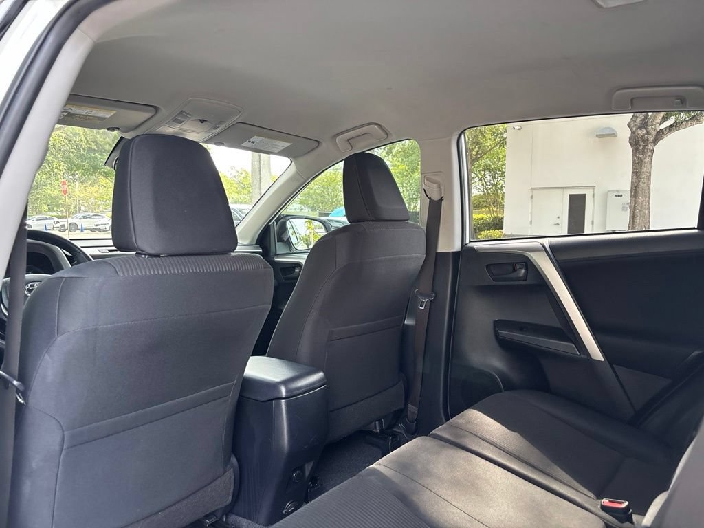 Used 2017 Toyota RAV4 LE FWD image 20