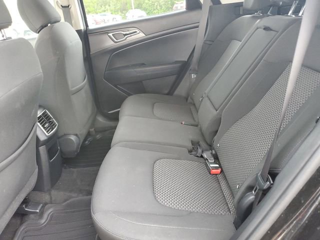 Used 2023 Kia Sportage LX image 13