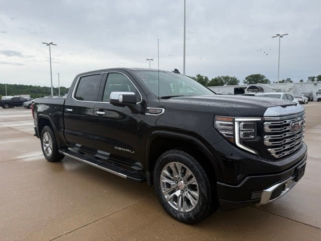 Used 2023 GMC Sierra 1500 Denali AWD/4WD image 1