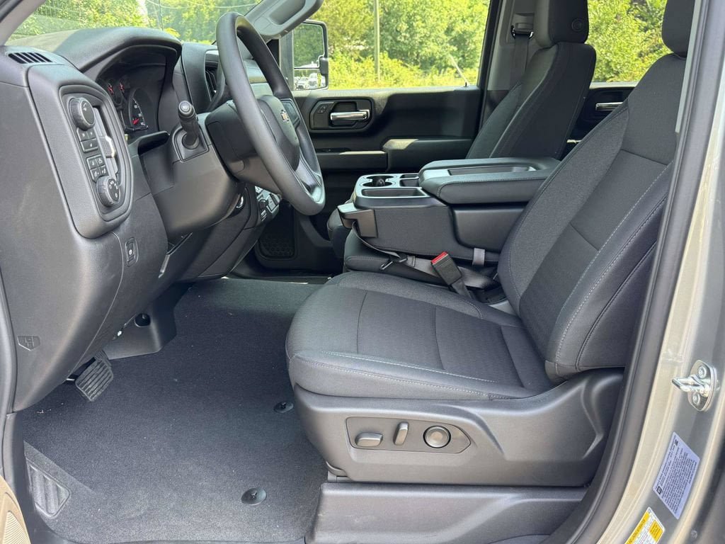 New 2026 Chevrolet Silverado 2500 Custom w/ Custom Value Package AWD/4WD image 20