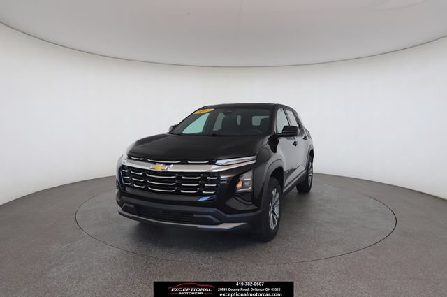 Used 2025 Chevrolet Equinox LT FWD image 1