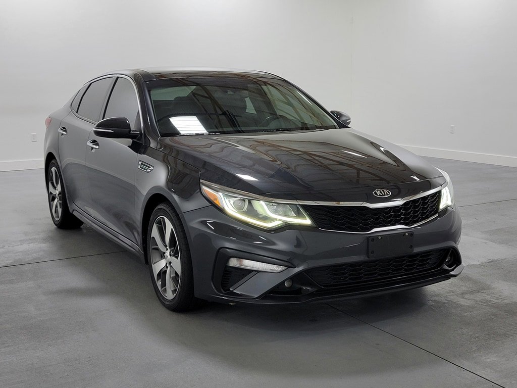Used 2019 Kia Optima S w/ S Panoramic Sunroof Package FWD image 2