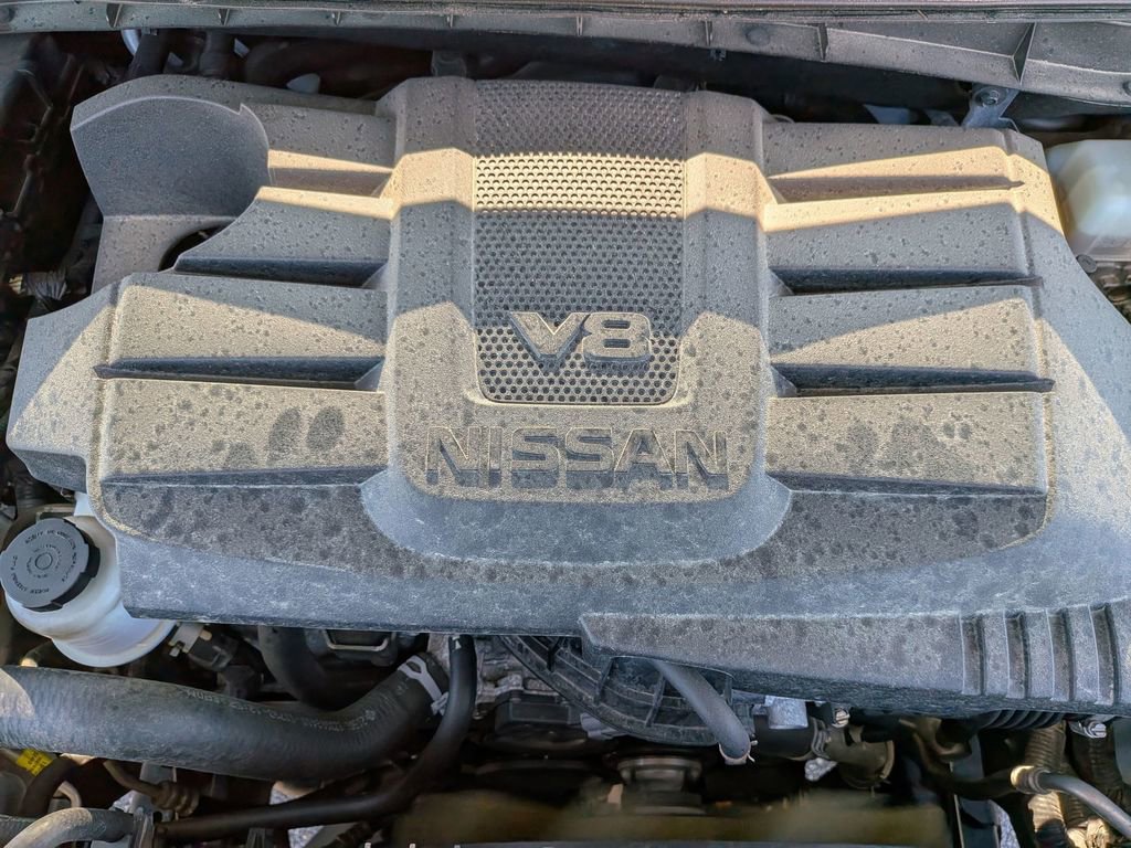 Used 2021 Nissan Titan PRO-4X w/ Pro-4x Convenience Package image 12