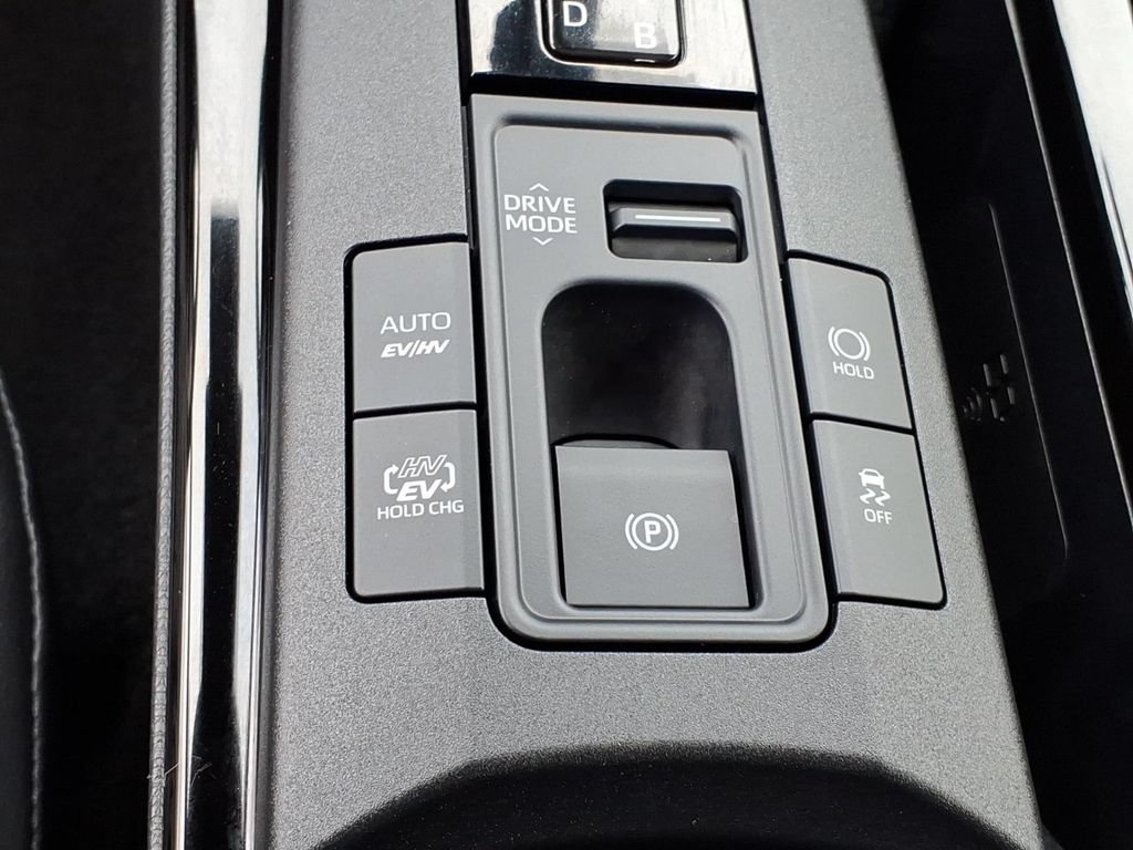 Used 2024 Toyota Prius Prime FWD image 20