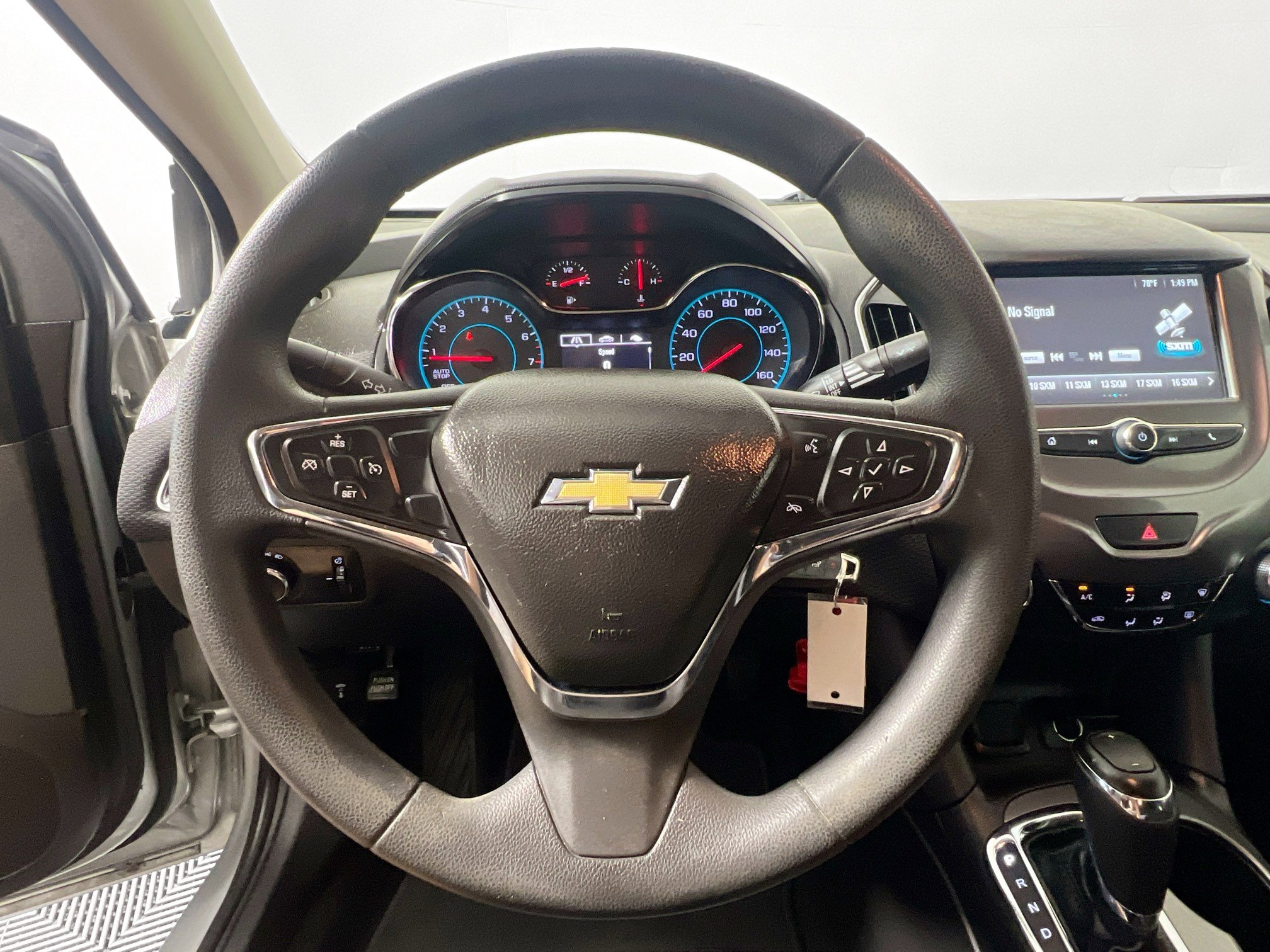 Used 2017 Chevrolet Cruze LT FWD image 16