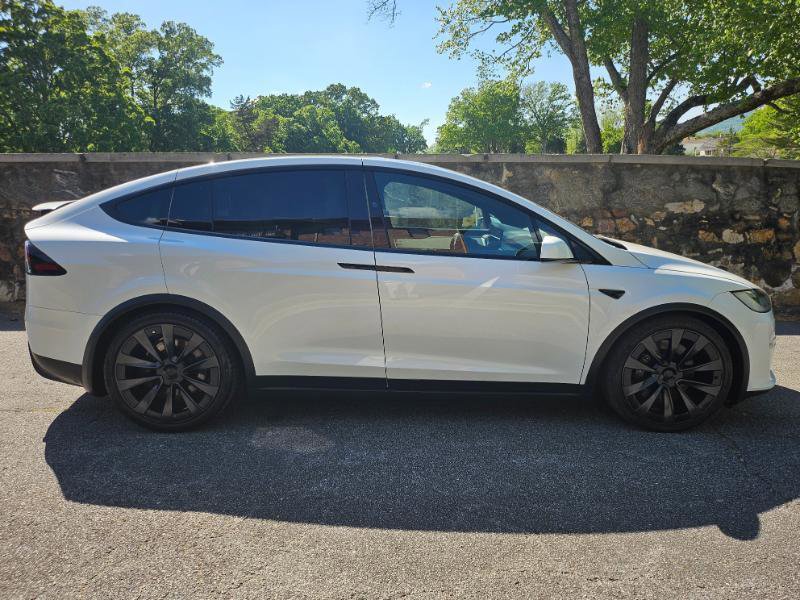 Used 2023 Tesla Model X image 10