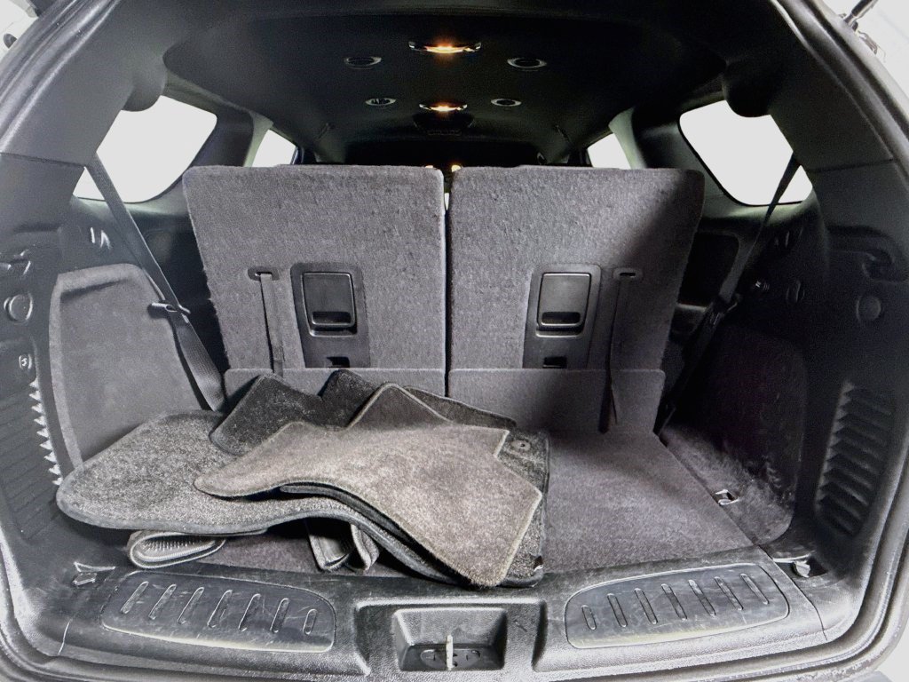 Used 2018 Dodge Durango R/T w/ Blacktop Package AWD/4WD image 34