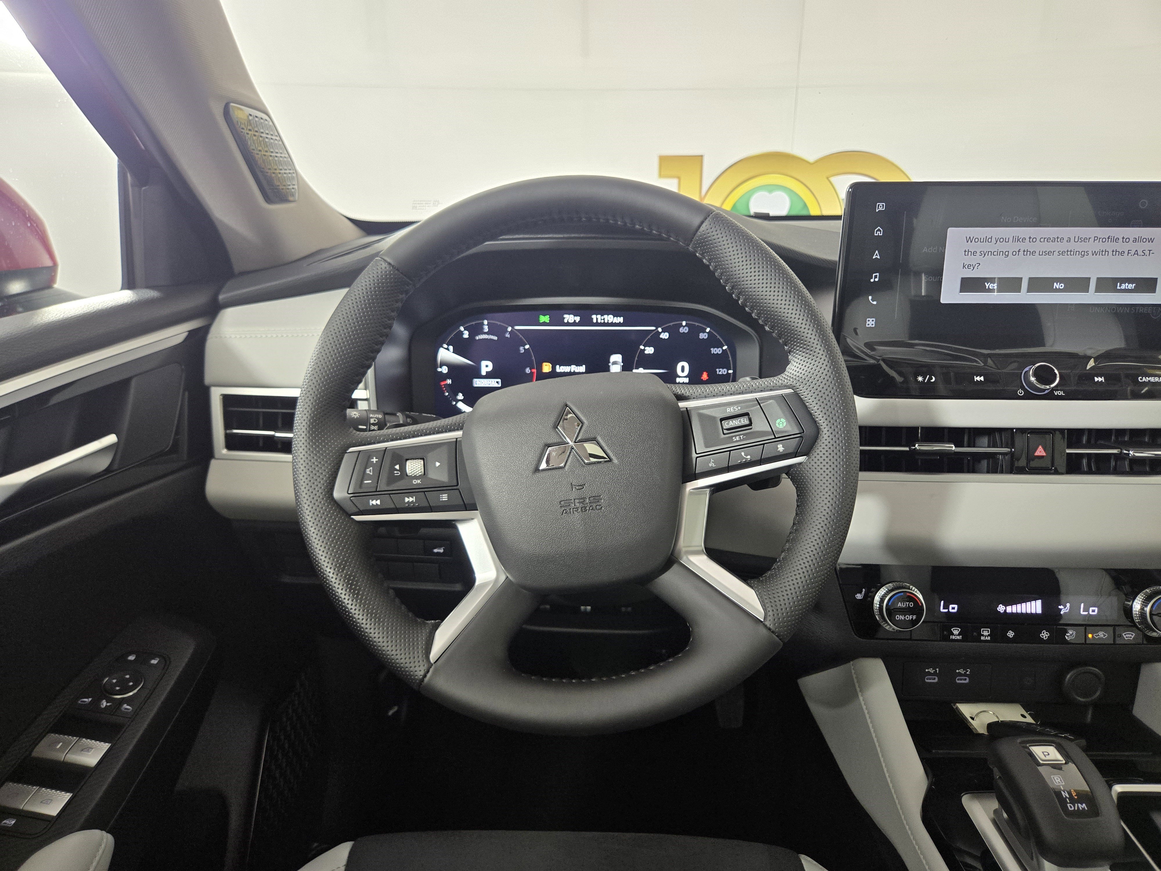 New 2025 Mitsubishi Outlander SE image 14