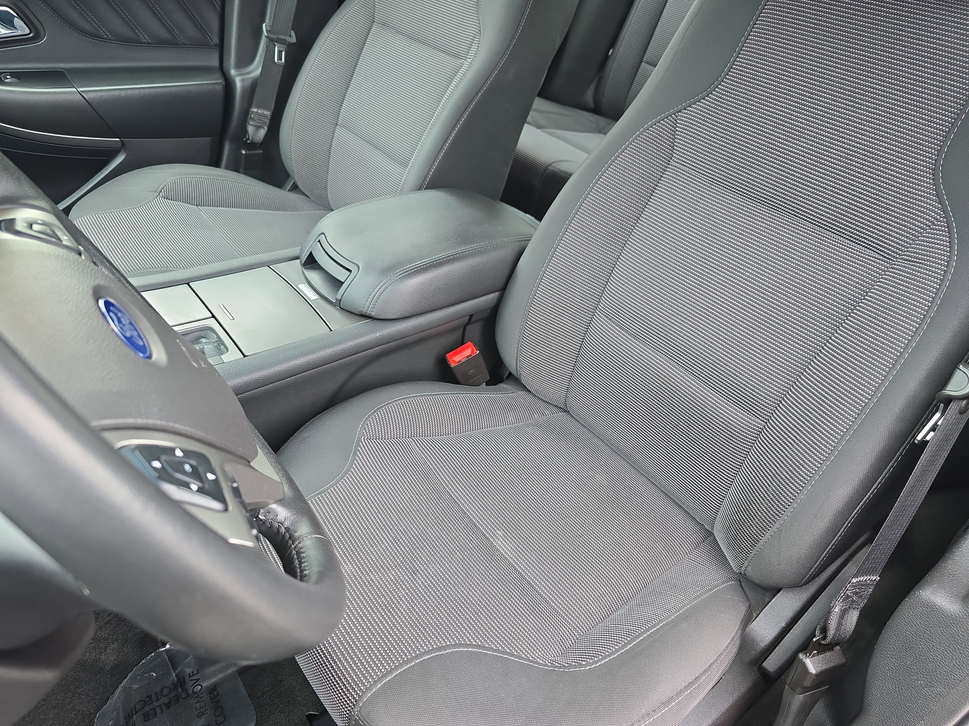 Used 2016 Ford Taurus SEL image 14