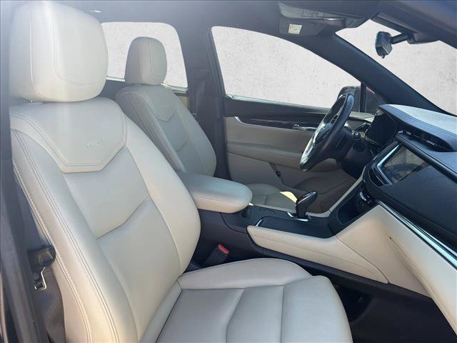 Used 2017 Cadillac XT5 FWD image 18