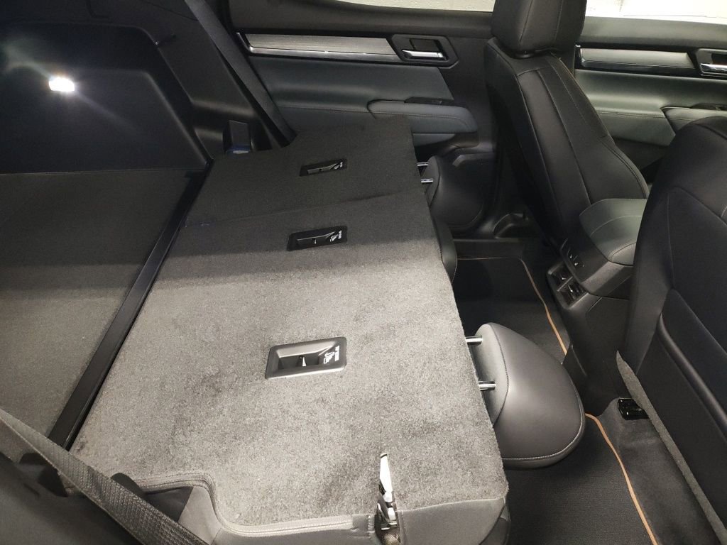 New 2026 GMC Terrain AT4 w/ Convenience Package III AWD/4WD image 13